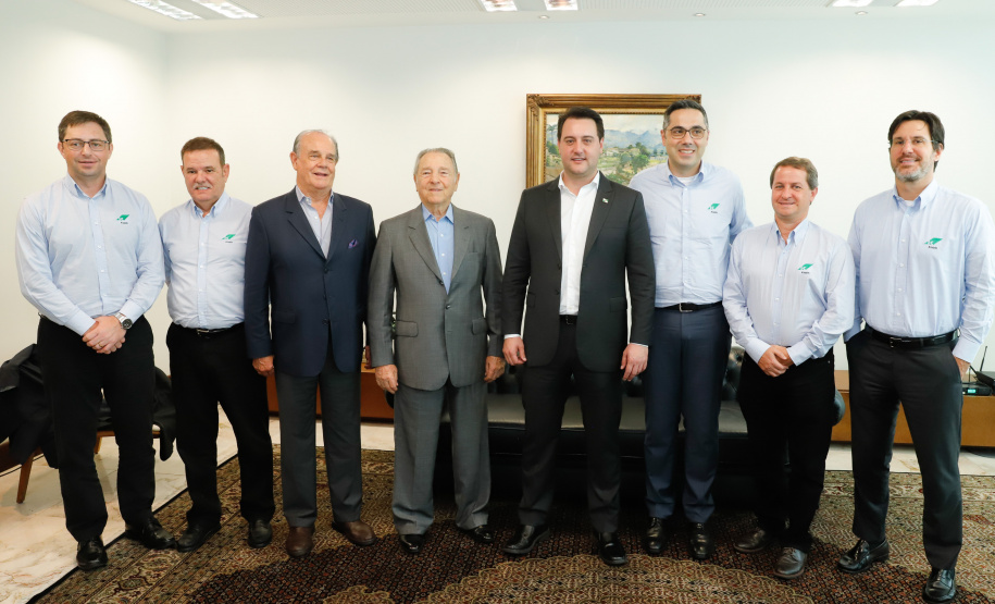 O Governo do Estado e a Klabin anunciaram nesta terça-feira (17) um investimento de R$ 450 milhões da empresa para obras de infraestrutura