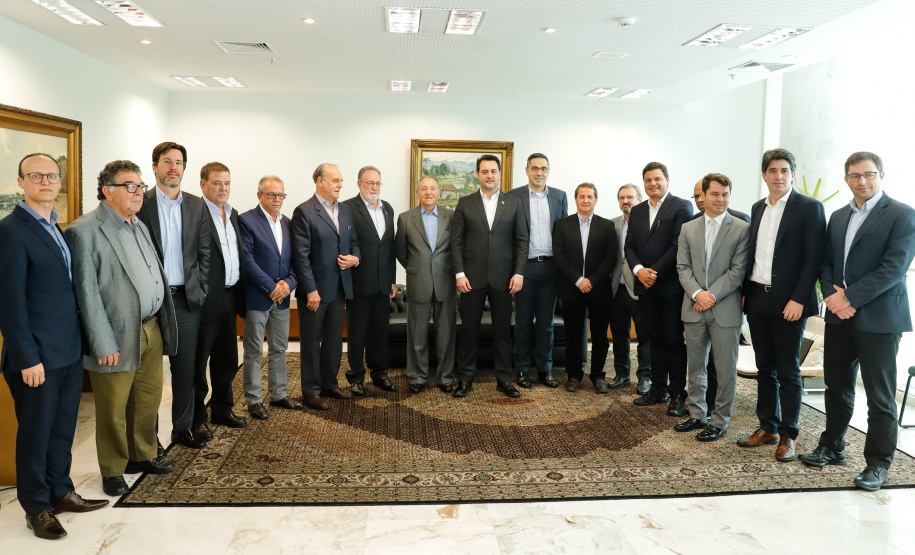 O Governo do Estado e a Klabin anunciaram nesta terça-feira (17) um investimento de R$ 450 milhões da empresa para obras de infraestrutura