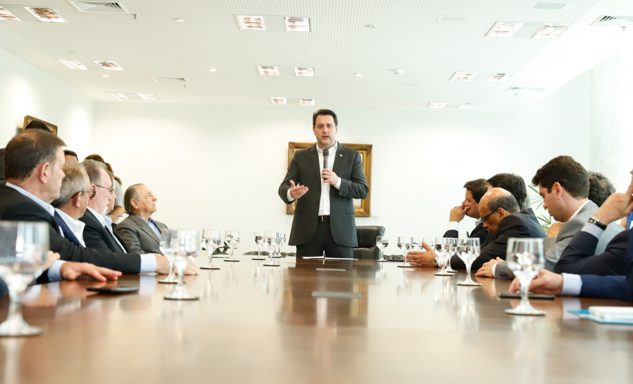 O Governo do Estado e a Klabin anunciaram nesta terça-feira (17) um investimento de R$ 450 milhões da empresa para obras de infraestrutura