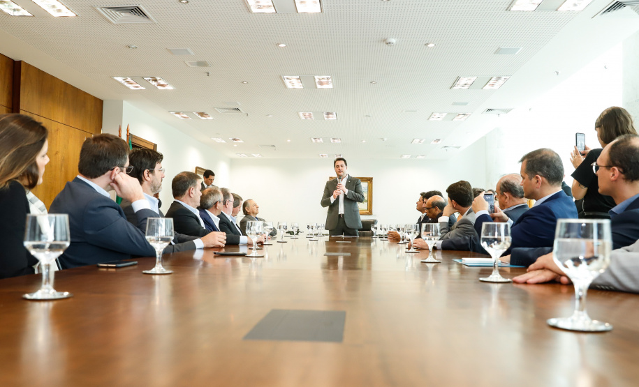 O Governo do Estado e a Klabin anunciaram nesta terça-feira (17) um investimento de R$ 450 milhões da empresa para obras de infraestrutura