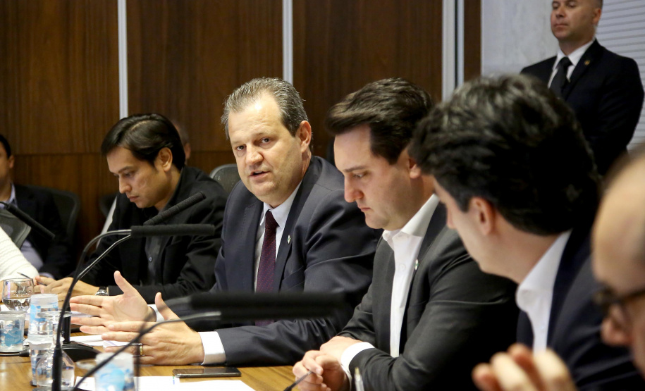 Governador Carlos Massa Ratinho Junior da posse aos novos conselheiros do Conselho Paranaense de Ciência e tecnologia. Curitiba,17/12/2019 Foto:Jaelson Lucas / AEN