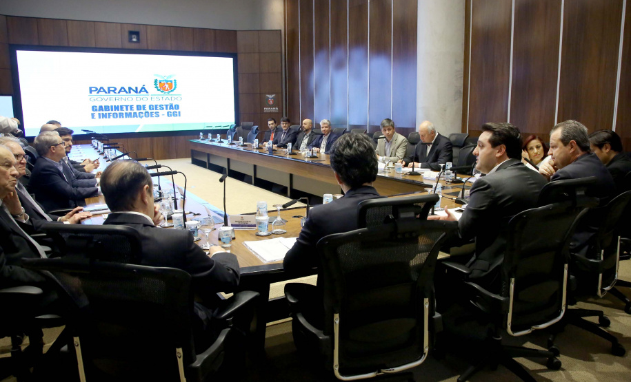 Governador Carlos Massa Ratinho Junior da posse aos novos conselheiros do Conselho Paranaense de Ciência e tecnologia. Curitiba,17/12/2019 Foto:Jaelson Lucas / AEN