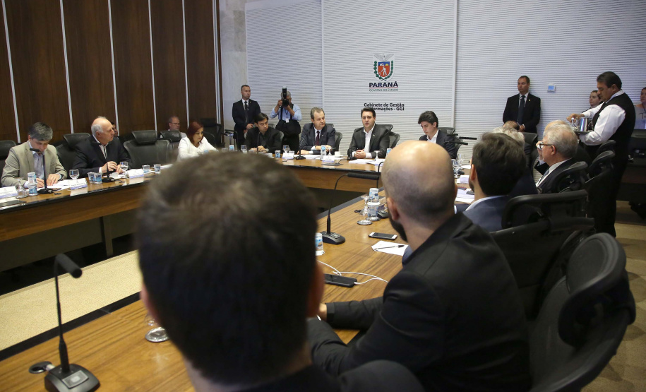 Governador Carlos Massa Ratinho Junior da posse aos novos conselheiros do Conselho Paranaense de Ciência e tecnologia. Curitiba,17/12/2019 Foto:Jaelson Lucas / AEN