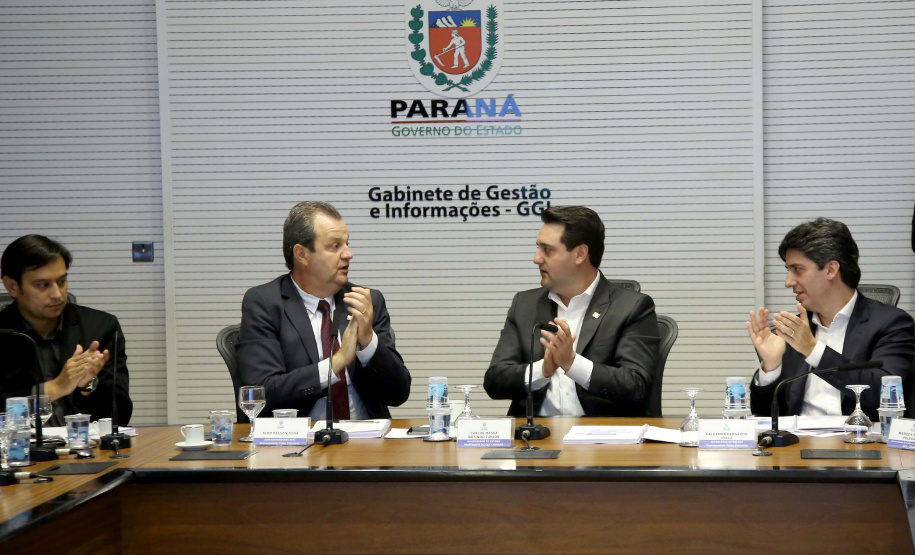 Governador Carlos Massa Ratinho Junior da posse aos novos conselheiros do Conselho Paranaense de Ciência e tecnologia. Curitiba,17/12/2019 Foto:Jaelson Lucas / AEN
