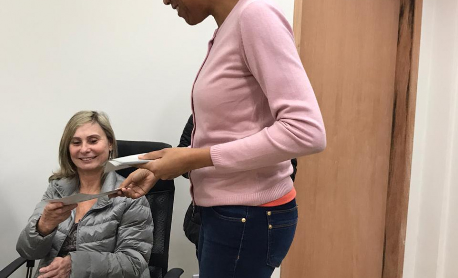 No “Dia D” de combate à dengue organizado pelo Governo do Estado, nesta quarta-feira (18), a incubadora do Instituto de Tecnologia do Paraná (Tecpar) recebe uma nova empresa – a Forrest Brasil Tecnologia, que desenvolveu um projeto inovador para ataque ao mosquito Aedes aegypti.Foto: Tecpar