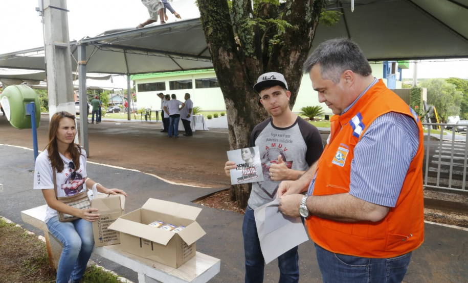 O município de Quinta do Sol, que está em epidemia e com 179 casos confirmados da doença, recebeu o secretário de Estado da Saúde, Beto Preto, que falou com a comunidade, profissionais de saúde sobre a importância de ações e mutirões de limpeza e eliminação de criadouros do mosquito.Foto: Gilson Abreu/AEN