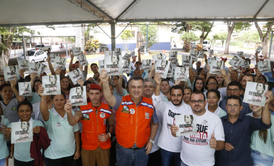 O município de Quinta do Sol, que está em epidemia e com 179 casos confirmados da doença, recebeu o secretário de Estado da Saúde, Beto Preto, que falou com a comunidade, profissionais de saúde sobre a importância de ações e mutirões de limpeza e eliminação de criadouros do mosquito.Foto: Gilson Abreu/AEN