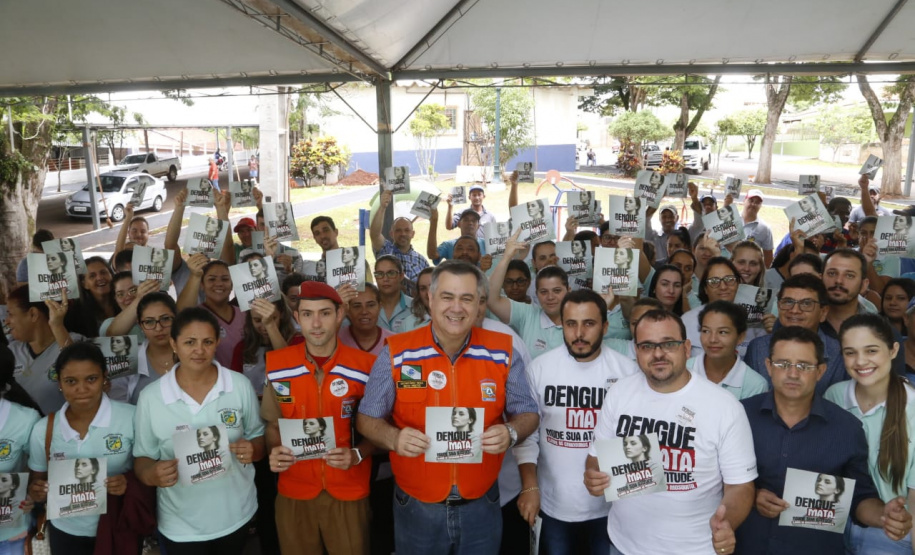 O município de Quinta do Sol, que está em epidemia e com 179 casos confirmados da doença, recebeu o secretário de Estado da Saúde, Beto Preto, que falou com a comunidade, profissionais de saúde sobre a importância de ações e mutirões de limpeza e eliminação de criadouros do mosquito.Foto: Gilson Abreu/AEN