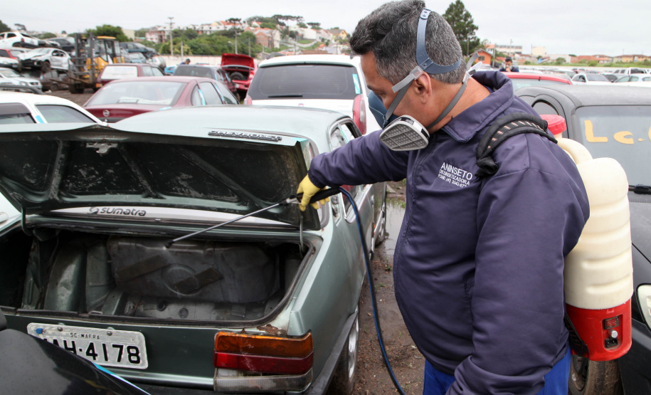 Dengue Detran participa da campanha contra dengue. Foto: Ari Dias/AEN