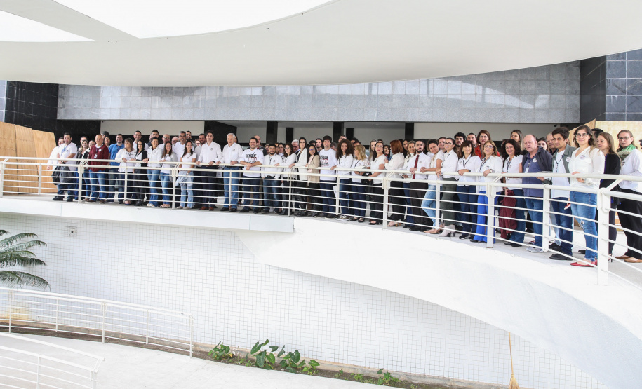 Dengue Governo do Estado em campanha para envolver a sociedade paranaense em um grande mutirão de prevenção e de combate à dengue no Paraná, nas secretarias e demais órgãos estaduais realizam dezenas de ações para conscientização e orientação sobre cuidados para prevenir a doença. 18/12/2019 - Foto: Geraldo Bubniak/AEN