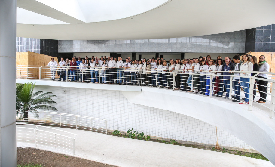 Dengue Governo do Estado em campanha para envolver a sociedade paranaense em um grande mutirão de prevenção e de combate à dengue no Paraná, nas secretarias e demais órgãos estaduais realizam dezenas de ações para conscientização e orientação sobre cuidados para prevenir a doença. 18/12/2019 - Foto: Geraldo Bubniak/AEN