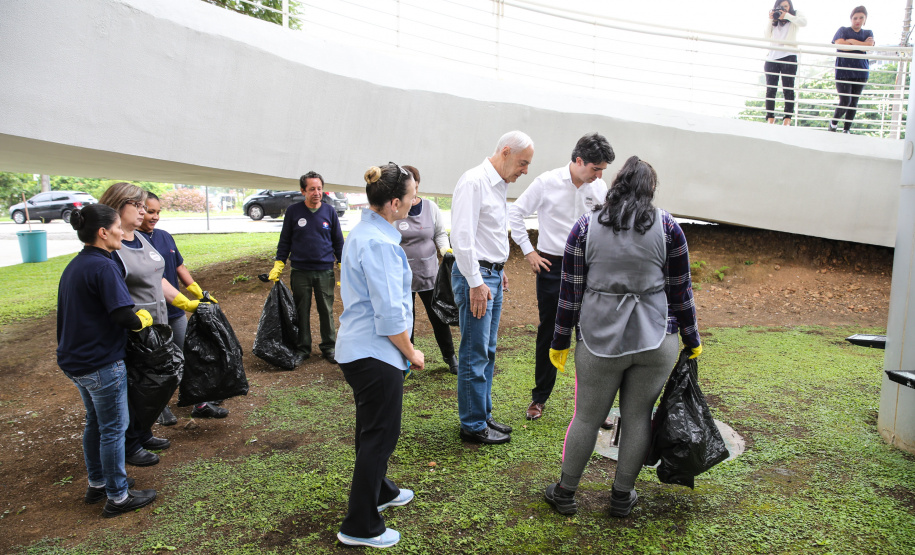 Dengue Governo do Estado em campanha para envolver a sociedade paranaense em um grande mutirão de prevenção e de combate à dengue no Paraná, nas secretarias e demais órgãos estaduais realizam dezenas de ações para conscientização e orientação sobre cuidados para prevenir a doença. 18/12/2019 - Foto: Geraldo Bubniak/AEN