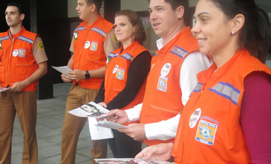 O Governo do Estado mobilizou toda a sua estrutura para ações integradas de combate à dengue, durante esta quarta-feira, 18 de dezembro, dando início a série de atividades que serão realizadas ao longo dos próximos meses.Defesa Civil. Foto: Defesa Civil