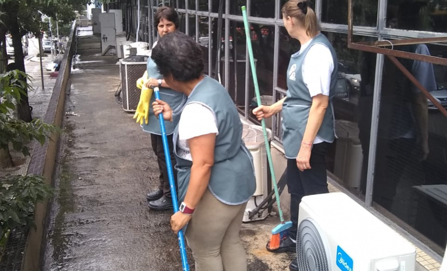 O Governo do Estado mobilizou toda a sua estrutura para ações integradas de combate à dengue, durante esta quarta-feira, 18 de dezembro, dando início a série de atividades que serão realizadas ao longo dos próximos meses.Junta Comercial. Foto:SEAP