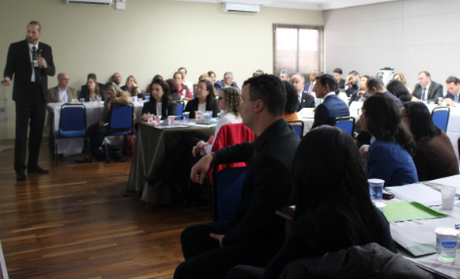 Reunião discute nova fase do projeto São José dos Pinhais. Foto:SESP