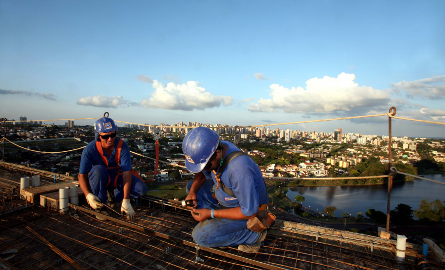Paraná gera 74 mil empregos formais de janeiro e novembro. Foto: Gilson Abreu/AEN