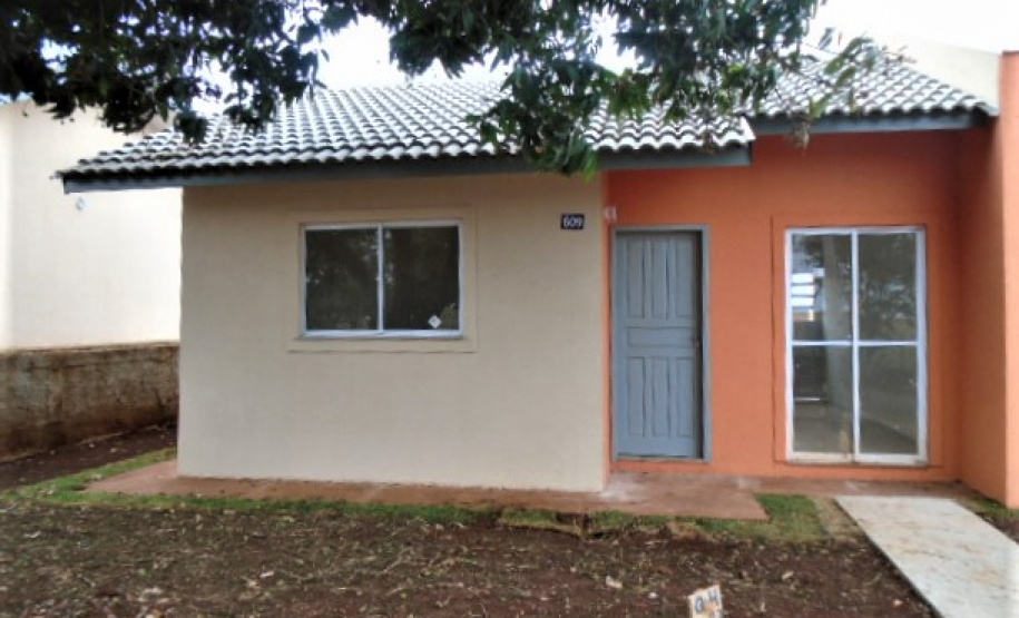 Cohapar, Caixa Econômica e prefeitura inauguraram conjunto habitacional com 128 imóveis em Santo Antônio da Platina, enquanto chaves de 47 unidades do programa Habita Paraná foram entregues à população de Cornélio Procópio.