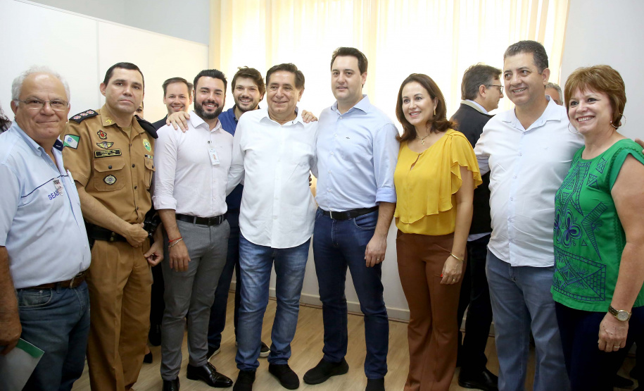 A instalação de uma indústria de alimentos vai gerar 650 empregos diretos em Cambé, na Região Metropolitana de Londrina, Norte do Paraná. O investimento de R$ 170 milhões é do Grupo Muffato e foi anunciado nesta sexta-feira (20) em evento com o governador Carlos Massa Ratinho Junior e o diretor da empresa, Everton Muffato, realizado na prefeitura de Cambé.