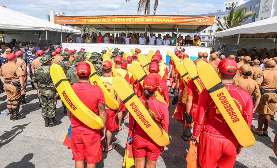 O vice governador Darci Piana participa neste sábado (21), do Lançamento do  Verão Maior 2019/2020. O evento acontece em Matinhos  e marca o início das ações dos órgãos estaduais no Litoral e nas praias de água doce nas Costas Oeste, Norte e Noroeste, durante toda a temporada até 1º de março.  Matinhos, 21/12/2019 -  Foto: Geraldo Bubniak/AEN