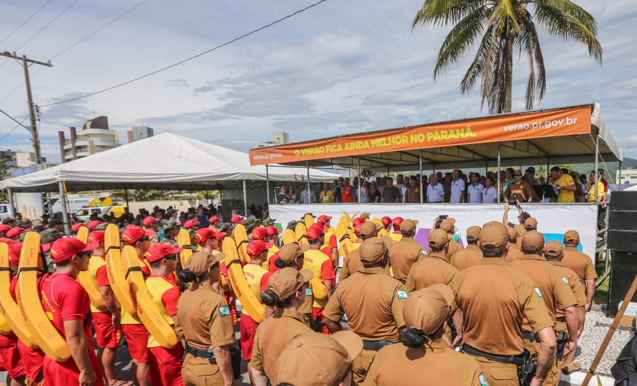 O vice governador Darci Piana participa neste sábado (21), do Lançamento do  Verão Maior 2019/2020. O evento acontece em Matinhos  e marca o início das ações dos órgãos estaduais no Litoral e nas praias de água doce nas Costas Oeste, Norte e Noroeste, durante toda a temporada até 1º de março.  Matinhos, 21/12/2019 -  Foto: Geraldo Bubniak/AEN