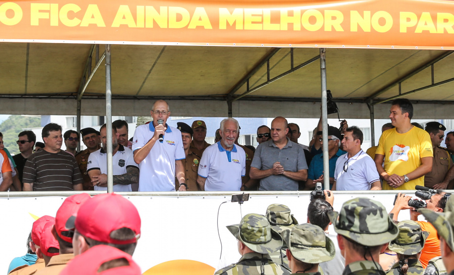 O vice governador Darci Piana participa neste sábado (21), do Lançamento do  Verão Maior 2019/2020. O evento acontece em Matinhos  e marca o início das ações dos órgãos estaduais no Litoral e nas praias de água doce nas Costas Oeste, Norte e Noroeste, durante toda a temporada até 1º de março.  Matinhos, 21/12/2019 -  Foto: Geraldo Bubniak/AEN