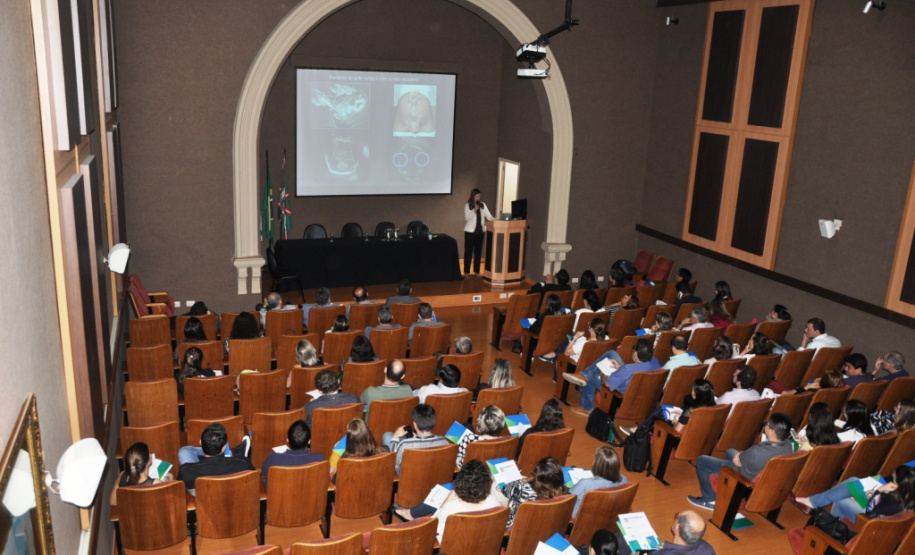 Aprimorar os atendimentos de mulheres em gestação de risco e de fetos com malformações é um dos pilares que a saúde pública busca incessantemente no Paraná. Exemplo dessa busca pela saúde pública, são as capacitações constantes realizadas pela Secretaria de Estado da Saúde.
Foto: Sesa