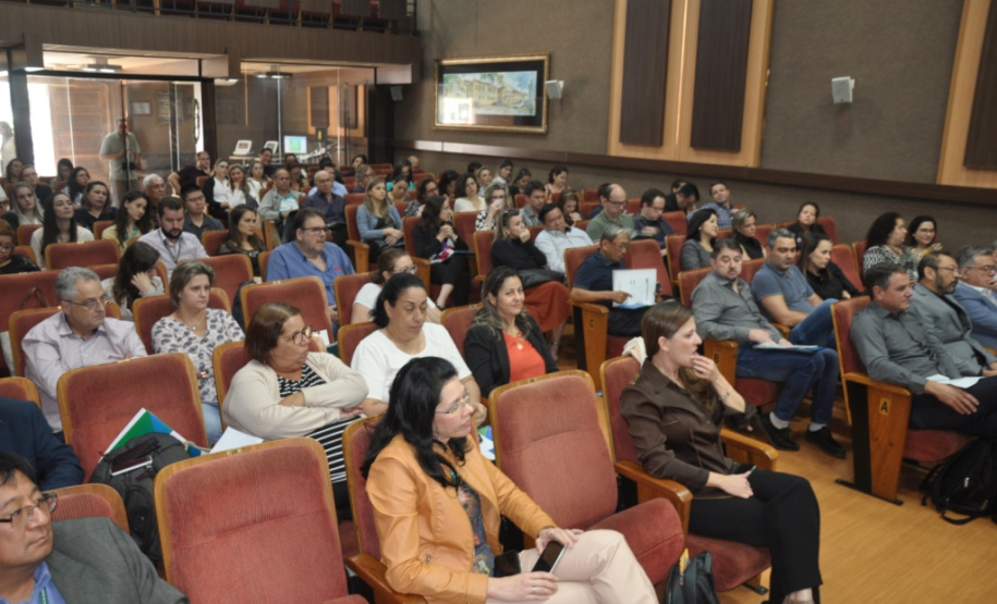 Aprimorar os atendimentos de mulheres em gestação de risco e de fetos com malformações é um dos pilares que a saúde pública busca incessantemente no Paraná. Exemplo dessa busca pela saúde pública, são as capacitações constantes realizadas pela Secretaria de Estado da Saúde.
Foto: Sesa