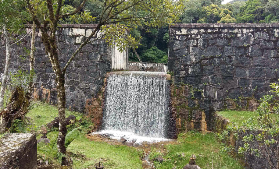 Opção durante as férias, o parque estará aberto em todos os finais de semana do mês de janeiro.  A visita é gratuita, oferece belos atrativos da natureza e é onde está o primeiro reservatório de abastecimento de Curitiba. Foto: Sanepar