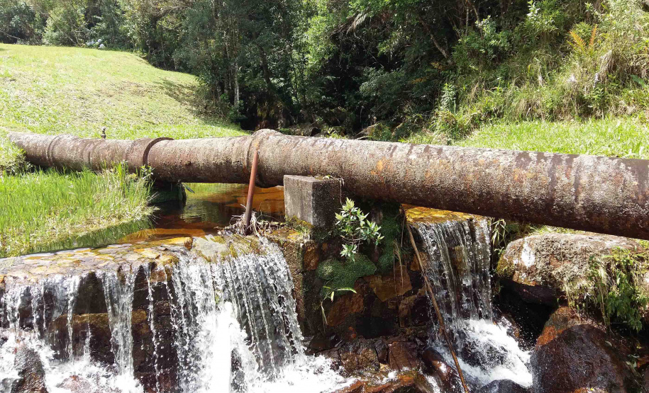 Opção durante as férias, o parque estará aberto em todos os finais de semana do mês de janeiro.  A visita é gratuita, oferece belos atrativos da natureza e é onde está o primeiro reservatório de abastecimento de Curitiba. Foto: Sanepar