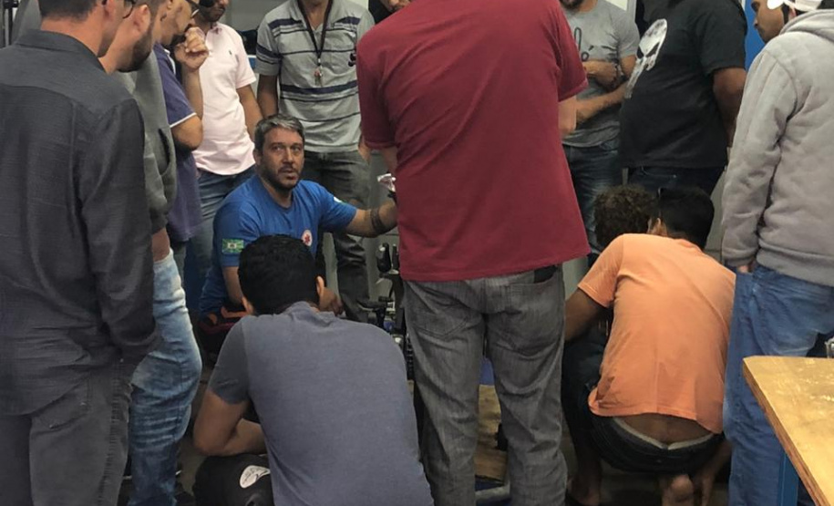 O ano de 2020 começa com os cursos das Carretas do Conhecimento percorrendo novos municípios. Nesta segunda-feira (06), as unidades móveis iniciam as aulas de qualificação profissional  em Astorga (curso de Confecção), Sertanópolis (Confecção), Mariópolis (Instalações Elétricas); Pontal do Paraná (Mecânica Automotiva); Ampére (Mecânica Básica); Campina Grande do Sul (Panificação) e Santa Terezinha do Itaipu (Refrigeração). Foto:SEJUF