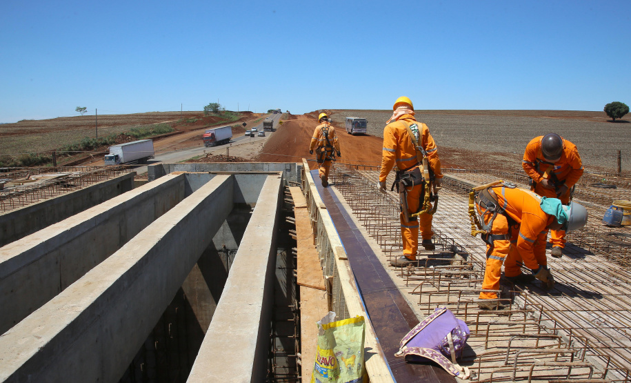 Os recursos deste financiamento serão utilizados em obras de infraestrutura e
logística, urbanização do Litoral e também nas áreas de segurança e agricultura. Foto:Jaelson Lucas / AEN