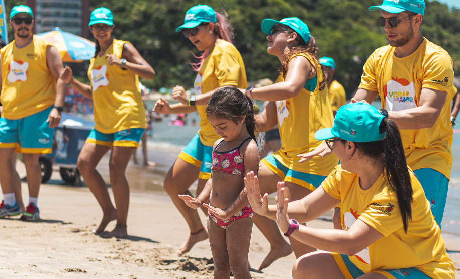 O esporte chegou na operação Verão Maior para agitar e esquentar ainda mais o clima nas areias do Litoral paranaense. Muitas atividades esportivas, recreativas e de entretenimento são ofertadas aos turistas, veranistas e a comunidade local a partir de quarta-feira (08). As atividades são coordenadas pela Superintendência Estadual do Esporte. Foto: Thiago Chas/Esporte Paraná