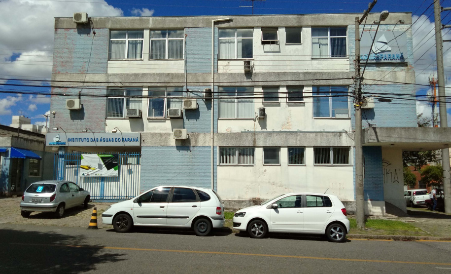Os órgãos ambientais do Estado estão agora reunidos em um único instituto, vinculado à Secretaria do Desenvolvimento Sustentável e do Turismo. O governador Carlos Massa Ratinho Junior sancionou a Lei número 20.070/19, que autoriza a incorporação do ITCG (Instituto de Terras, Cartografia e Geologia) e do Instituto das Águas do Paraná pelo Instituto Ambiental do Paraná - agora denominado Instituto Água e Terra.Foto:.IAP