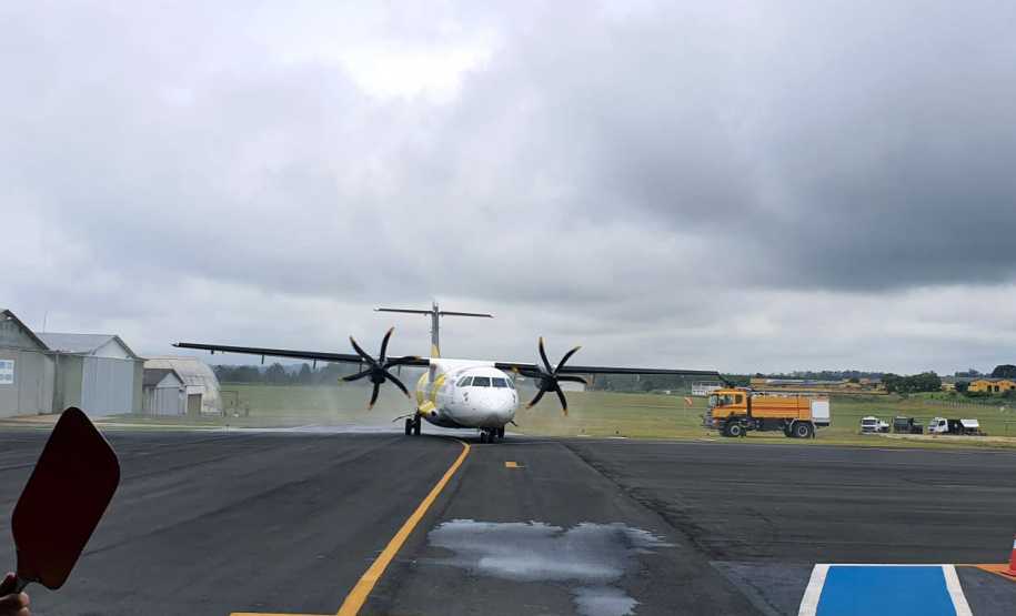 Voos diários entre Ponta Grossa e São Paulo começaram nesta sexta-feira
Foto: PMPG