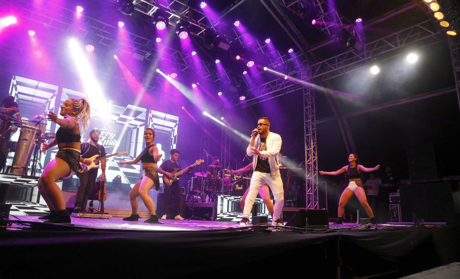 10/01/2020  Guaratuba, no Parque de Eventos, o cantor de funk Jerry Smith, que está entre os artistas mais tocados nas rádios do País no ano passado.Foto Gilson Abreu