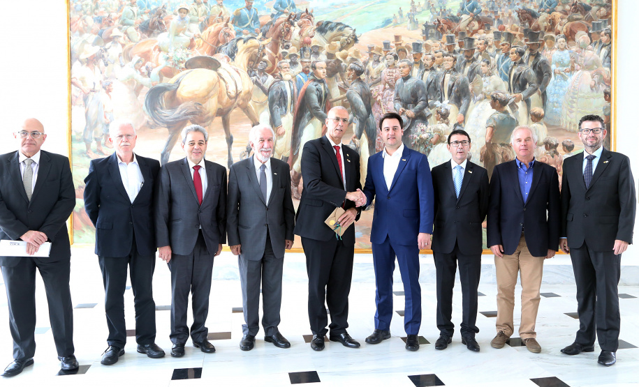 Visita embaixador de Israel Yossi Shelbi ao governador Carlos Massa Ratinho Junior. Foto Gilson Abreu