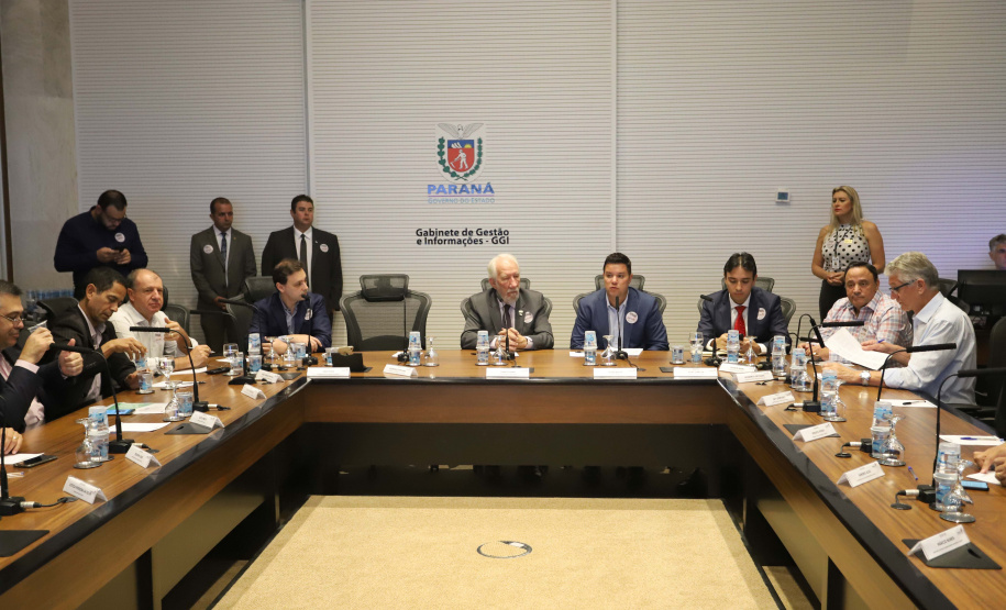 O vice-governador Darci Piana, coordenou a 1a reunião do secretariádo de 2020.
Curitiba, 14-01-20.
Foto: Arnaldo Alves / AEN