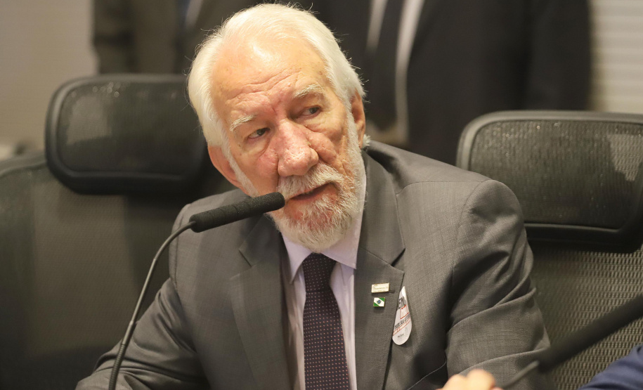 O vice-governador Darci Piana, coordenou a 1a reunião do secretariádo de 2020.
Curitiba, 14-01-20.
Foto: Arnaldo Alves / AEN