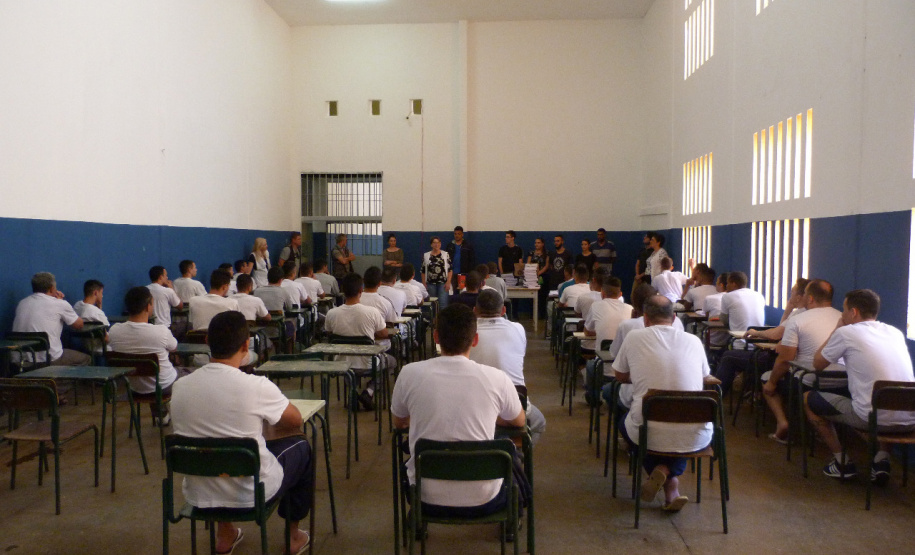 Alunos da EJA no sistema prisional são aprovados no vestibular da UEL. Foto:SEED