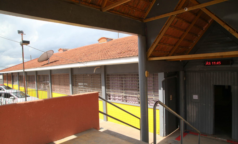 A rede estadual de educação do Paraná terá quatro escolas cívico-militares a partir de 2020. O projeto-piloto é parte do Programa Nacional Escolas Cívico-Militares, do Ministério da Educação e Cultura, e será implementado nos colégios estaduais Beatriz Faria Ansay, em Curitiba; Professora Adélia Barbosa, em Londrina; Tancredo Neves, em Foz do Iguaçu; e Vinícius de Moraes, em Colombo. Foto: Ari Dias/AEN