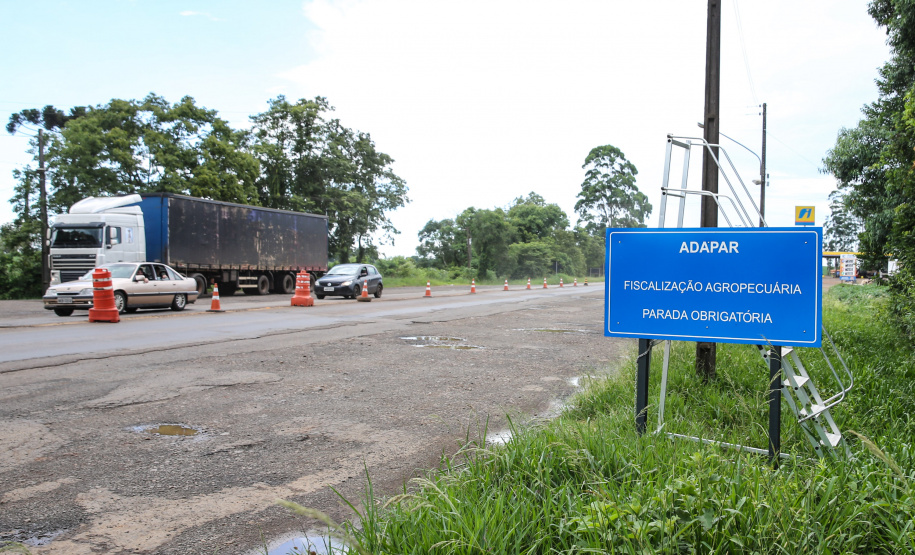 ADAPAR - Posto de Fiscalização de Trânsito Agropecuário. Barracão, 15/01/2020 -  Foto: Geraldo Bubniak/AEN