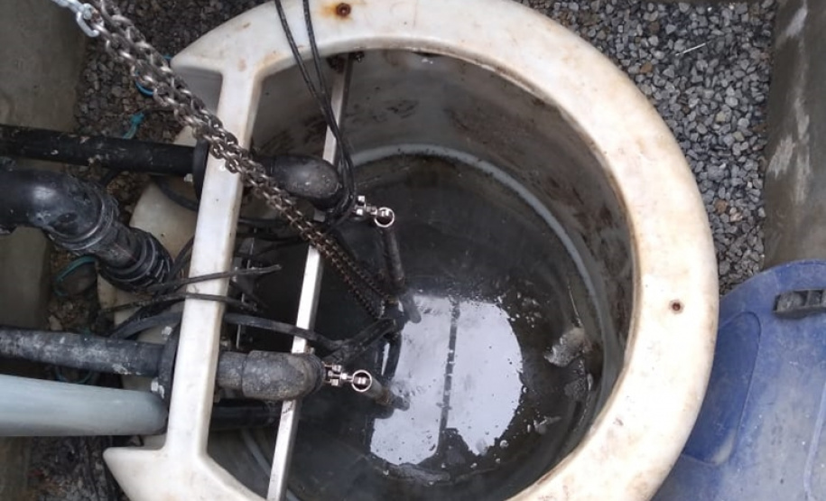 Sanepar implanta serviço de esgoto na Vila Janaína, em Curitiba. Foto: Sanepar