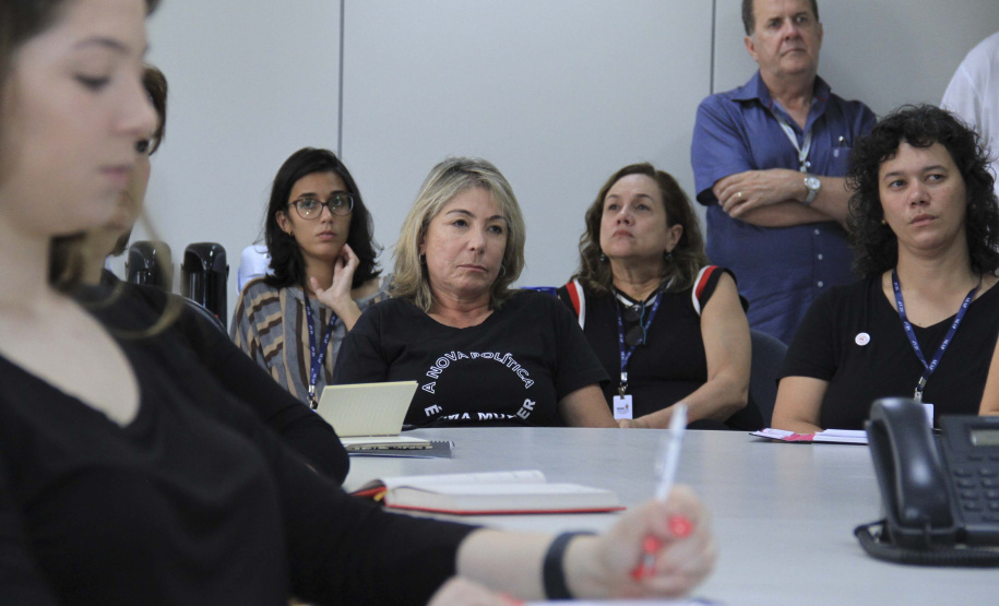 Dirigentes e técnicos do Serviço Social Autônomo (Paranacidade) apresentaram nesta quinta-feira (16) a integrantes da Comissão de Voluntárias em Prol de Cidades Mais Inclusivas para as Mulheres, do Conselho de Urbanismo e Arquitetura do Paraná, Programas de Ação a Secretaria do Desenvolvimento Urbano e de Obras Públicas e do Paranacidade, com vistas à promoção do desenvolvimento urbano no Estado.