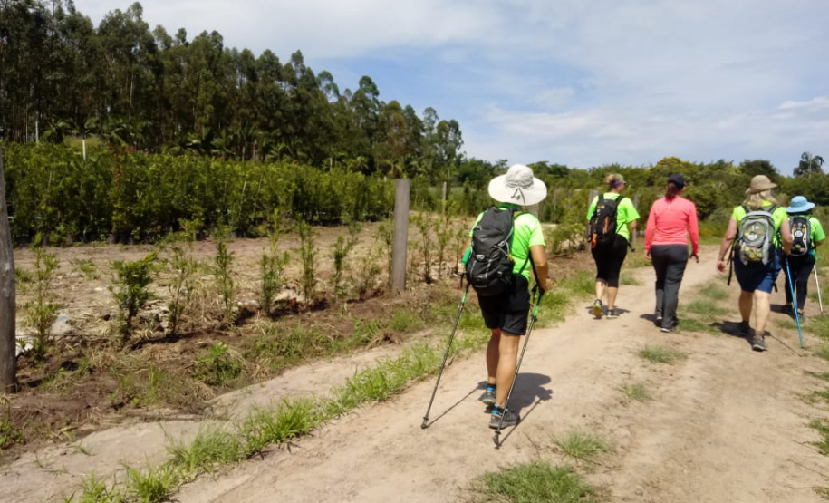 Trajetos em meio à natureza, passando por propriedades rurais e destinos que muitas vezes fogem do radar dos turistas dão o tom das Caminhadas Internacionais na Natureza, que já têm 160 circuitos confirmados neste ano no Paraná.  Foto: Claudemir R José Freire