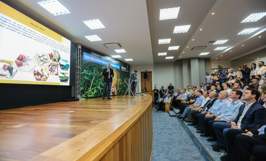O Governador Carlos Massa Ratinho Junior lança nesta sexta-feira (17/01) o  projeto de transformação de subprodutos da agropecuária e da agroindústria em energias renováveis, no Biopark em Toledo. Serão implantadas uma usina de biometano (combustível veicular) e duas de geração de energia elétrica, a partir de dejetos suínos. Toledo, 17/01/2020 -  Foto: Geraldo Bubniak/AEN