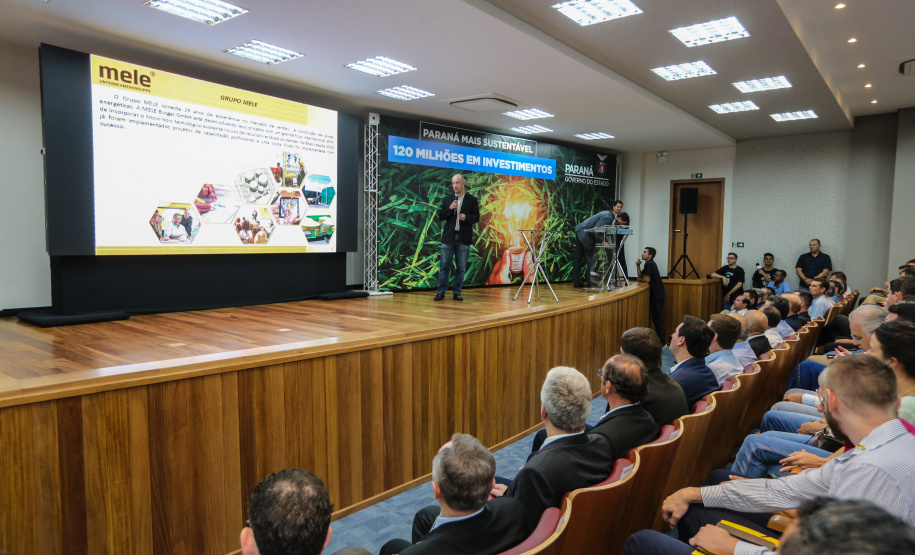 O Governador Carlos Massa Ratinho Junior lança nesta sexta-feira (17/01) o  projeto de transformação de subprodutos da agropecuária e da agroindústria em energias renováveis, no Biopark em Toledo. Serão implantadas uma usina de biometano (combustível veicular) e duas de geração de energia elétrica, a partir de dejetos suínos. Toledo, 17/01/2020 -  Foto: Geraldo Bubniak/AEN