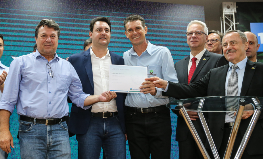 O Governador Carlos Massa Ratinho Junior lança nesta sexta-feira (17/01) o  projeto de transformação de subprodutos da agropecuária e da agroindústria em energias renováveis, no Biopark em Toledo. Serão implantadas uma usina de biometano (combustível veicular) e duas de geração de energia elétrica, a partir de dejetos suínos. Toledo, 17/01/2020 -  Foto: Geraldo Bubniak/AEN