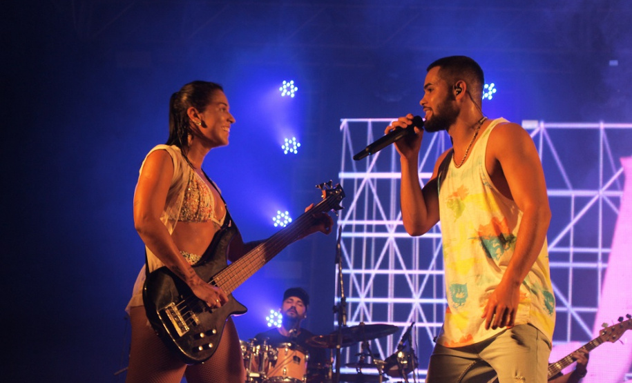 Show de Jerry Smith reúne mais de 20 mil em Matinhos. Foto:SESP