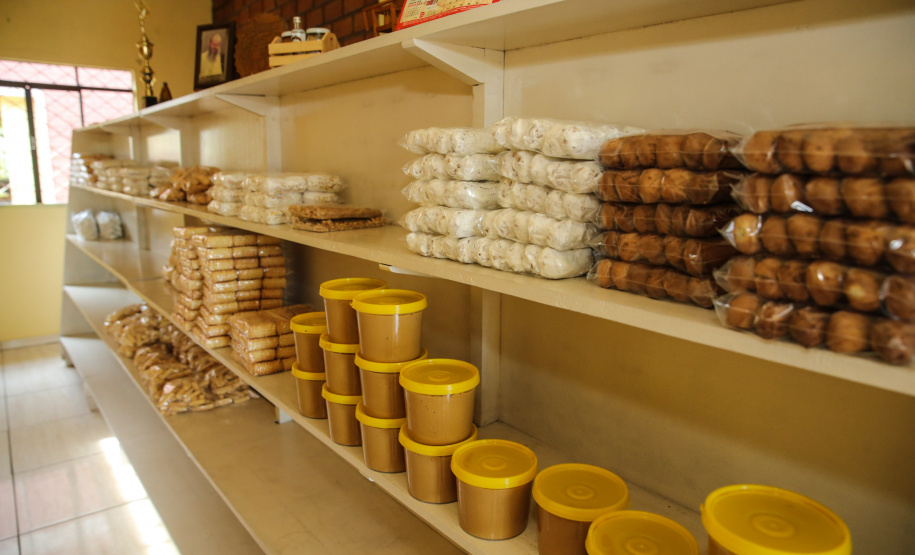 Produção de açucar mascavo e de melado de açúcar mascavo de cana-de-açúcar produzido pelo produtor Rafael Morgenstern em Capanema, no sudoeste do Paraná.  Capanema - 16/01/2020 - Foto: Geraldo Bubniak/AEN