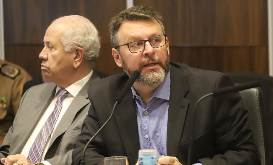 O governador Carlos Massa Ratinho Junior participa da reunião do secretariado. N/F: presidente do BRDE, Wilson Bley.
Curitiba, 21-01-20.
Foto: Arnaldo Alves / AEN.